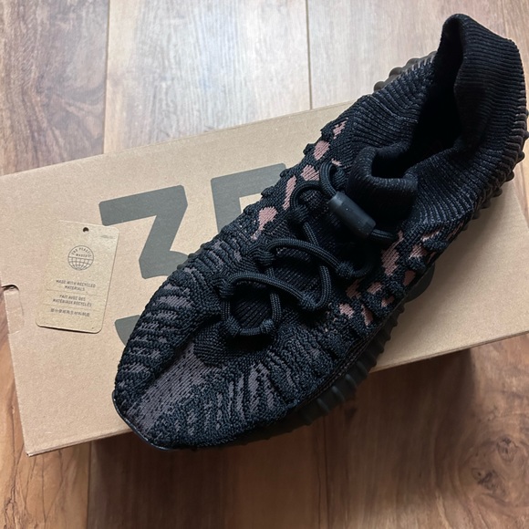 Yeezy 350 V2 knit black brand NEW - Picture 7 of 10